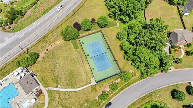 5828 Election Oak Drive, High Point, NC 27265