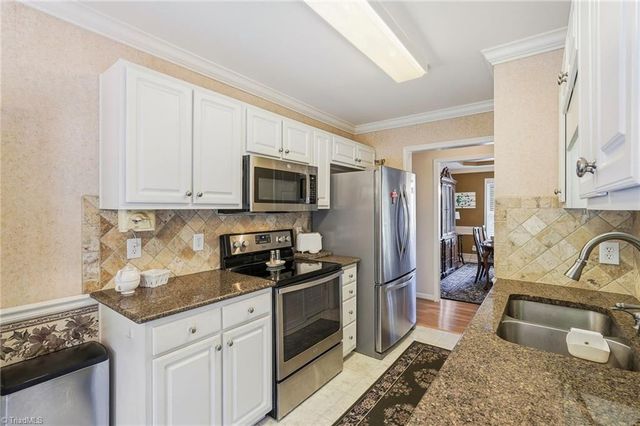 5828 Election Oak Drive, High Point, NC 27265