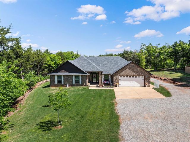 5796 Dogwood Drive, Guthrie, OK 73044