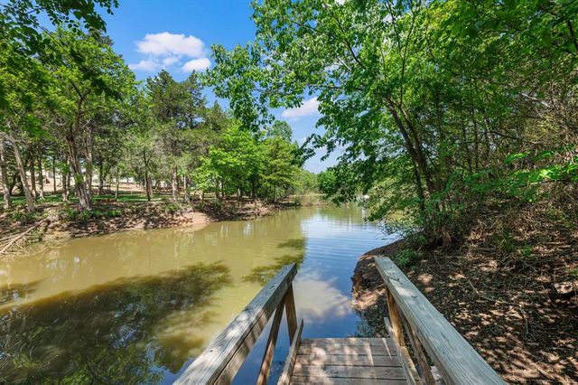 5796 Dogwood Drive, Guthrie, OK 73044