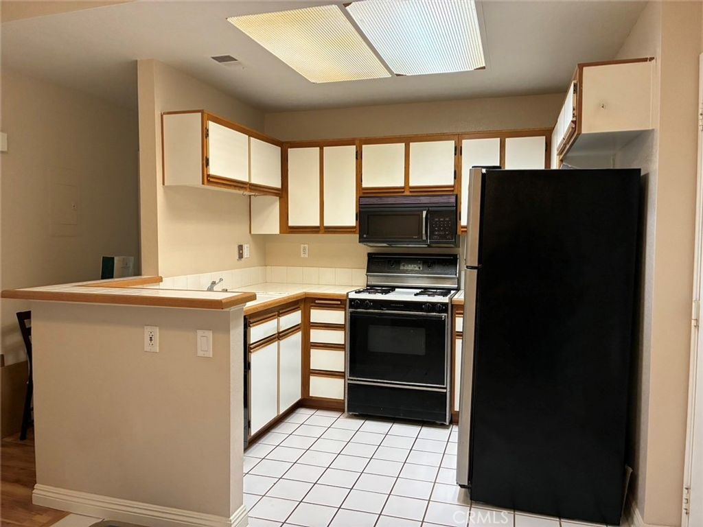 Image 10 of property listing at 29 Violado, Rancho Santa Margarita, CA 92688