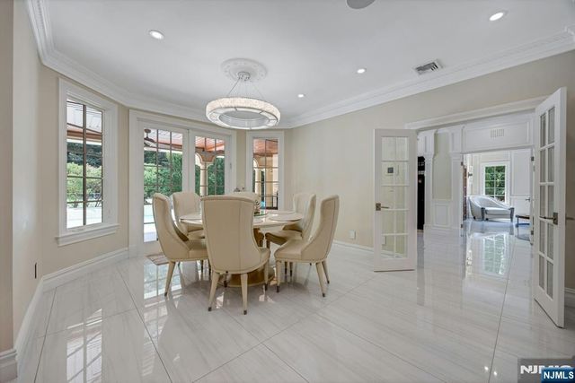 186 Hoover Drive, Cresskill, NJ 07626