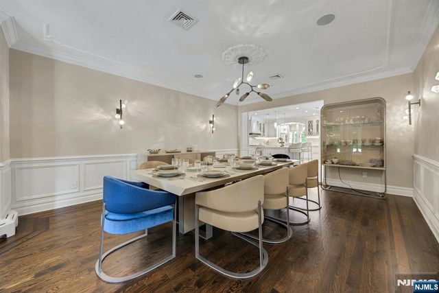 186 Hoover Drive, Cresskill, NJ 07626