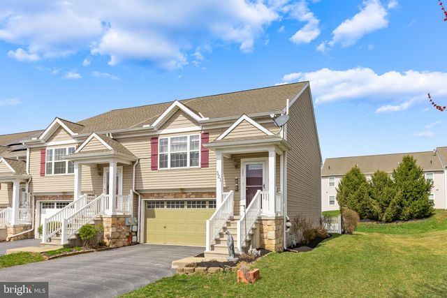 521 FOX RIDGE LN, Lebanon, PA 17042