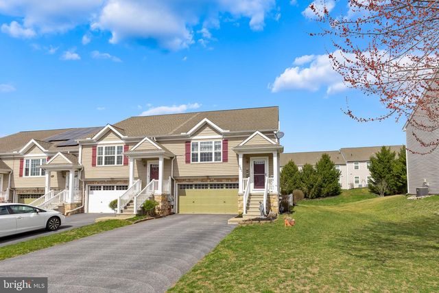 521 FOX RIDGE LN, Lebanon, PA 17042