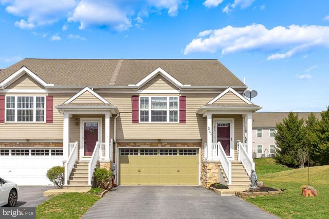 521 FOX RIDGE LN, Lebanon, PA 17042