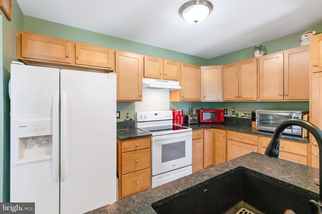 521 FOX RIDGE LN, Lebanon, PA 17042