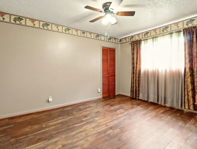 111 Bison Trl, Longview, TX 75605