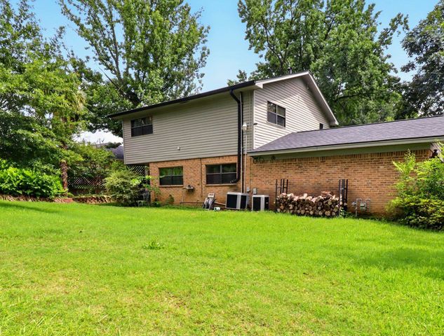 111 Bison Trl, Longview, TX 75605