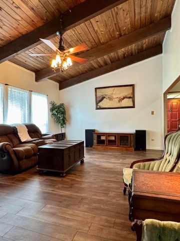 111 Bison Trl, Longview, TX 75605