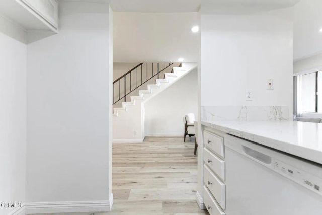 1502 Rock Glen Avenue G, Glendale, CA 91205