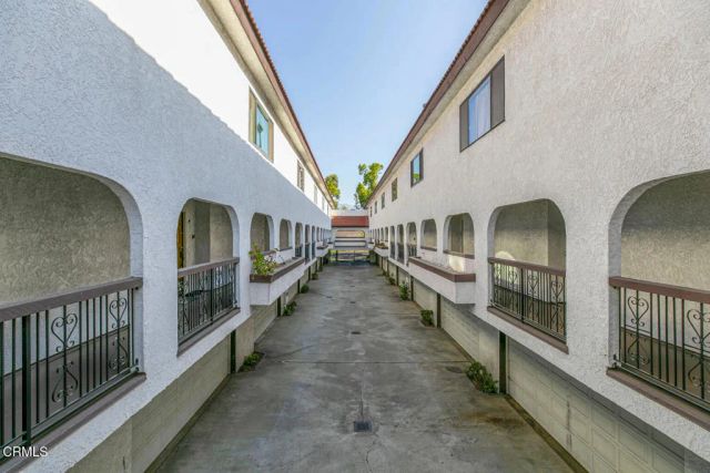 1502 Rock Glen Avenue G, Glendale, CA 91205