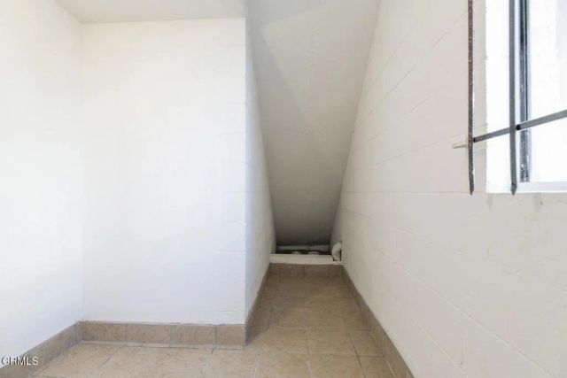 1502 Rock Glen Avenue G, Glendale, CA 91205