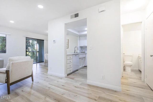 1502 Rock Glen Avenue G, Glendale, CA 91205