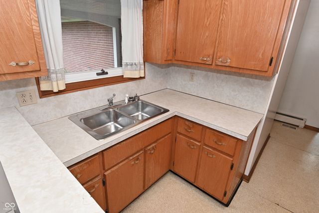 7543 E 71st Street, Indianapolis, IN 46256