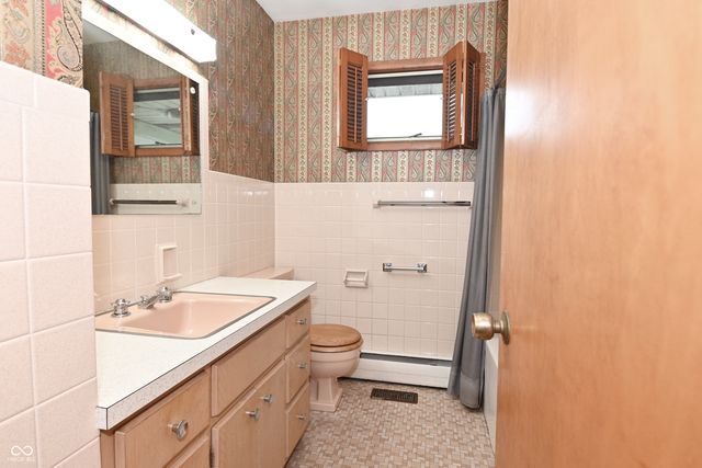 7543 E 71st Street, Indianapolis, IN 46256