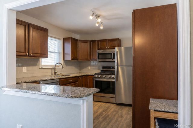 4701 Clintonville Road, Village Of Clarkston, MI 48346