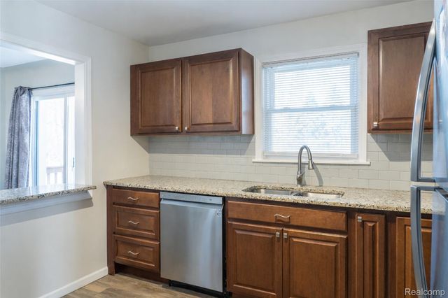 4701 Clintonville Road, Village Of Clarkston, MI 48346