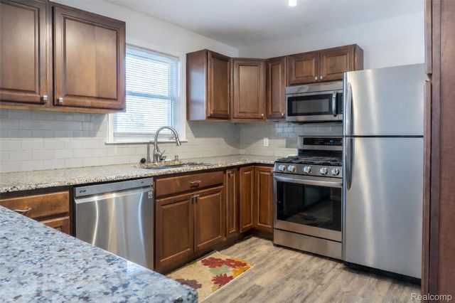 4701 Clintonville Road, Village Of Clarkston, MI 48346