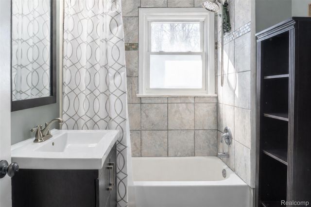 4701 Clintonville Road, Village Of Clarkston, MI 48346