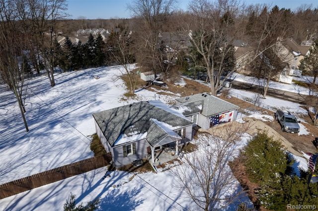 4701 Clintonville Road, Village Of Clarkston, MI 48346