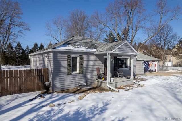 4701 Clintonville Road, Village Of Clarkston, MI 48346