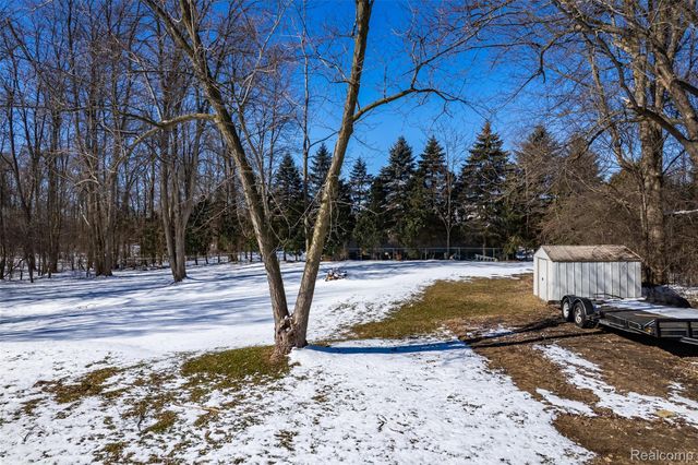 4701 Clintonville Road, Village Of Clarkston, MI 48346