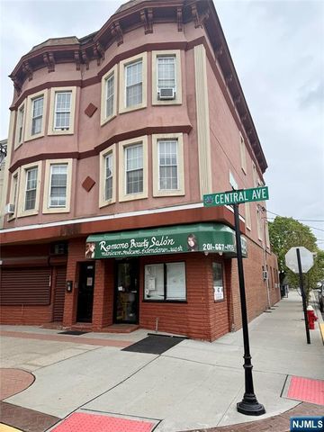 1300 Central 2L, Union City, NJ 07087