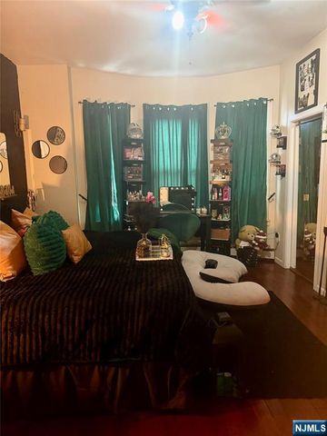 1300 Central 2L, Union City, NJ 07087