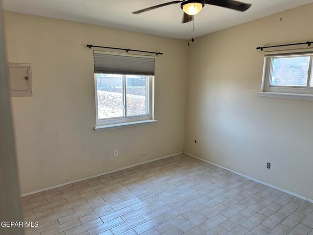 5608 SARAH ANNE Avenue, El Paso, TX 79924