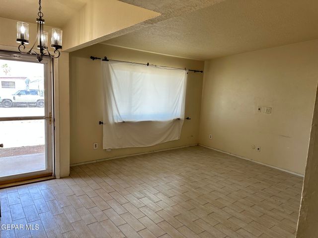 5608 SARAH ANNE Avenue, El Paso, TX 79924
