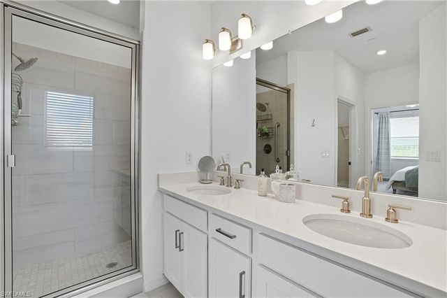 11861 Venetian Lagoon DR, Fort Myers, FL 33913