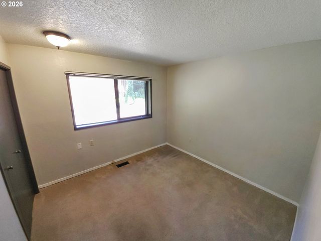 2935 ASCOT Cir, West Linn, OR 97068