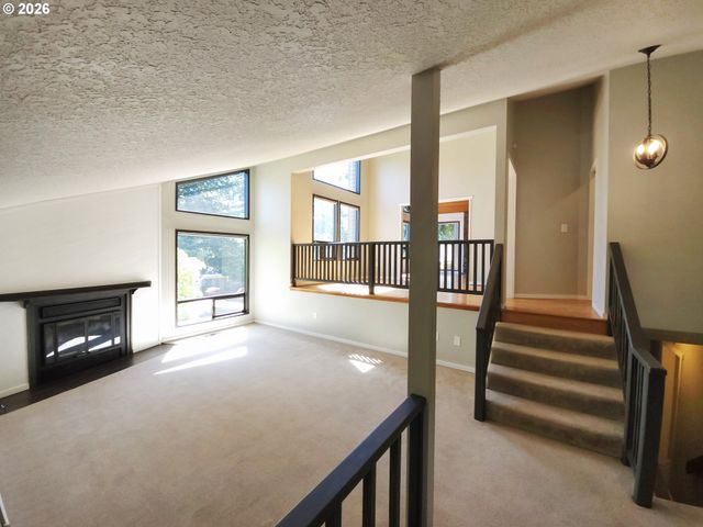 2935 ASCOT Cir, West Linn, OR 97068