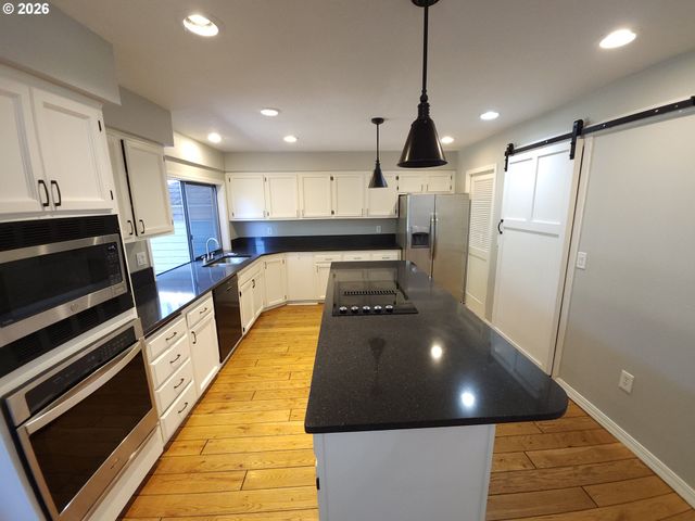 2935 ASCOT Cir, West Linn, OR 97068
