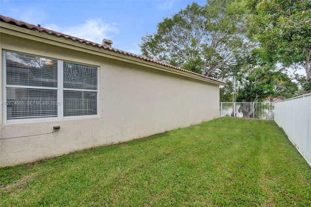4108 Sapphire Ter, Weston, FL 33331