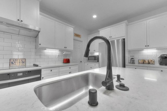 30897 Alister Lane, Winchester, CA 92596