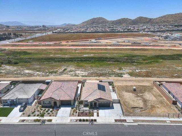 30897 Alister Lane, Winchester, CA 92596