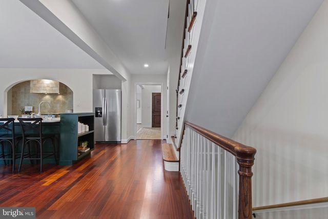 525 N SWARTHMORE AVE, Swarthmore, PA 19081