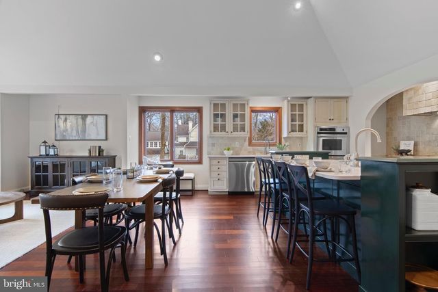 525 N SWARTHMORE AVE, Swarthmore, PA 19081