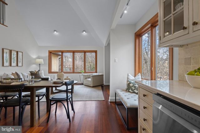 525 N SWARTHMORE AVE, Swarthmore, PA 19081