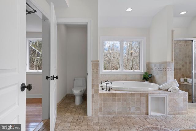 525 N SWARTHMORE AVE, Swarthmore, PA 19081