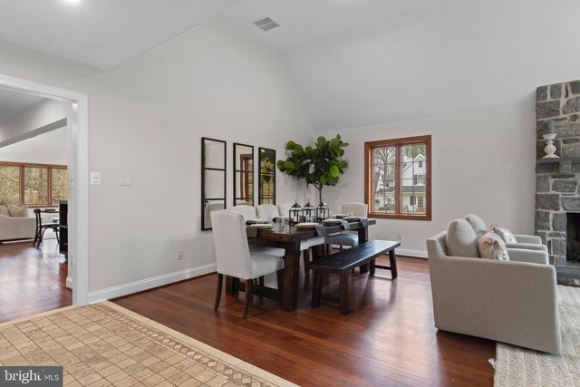 525 N SWARTHMORE AVE, Swarthmore, PA 19081