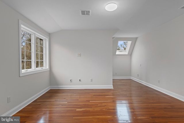 525 N SWARTHMORE AVE, Swarthmore, PA 19081