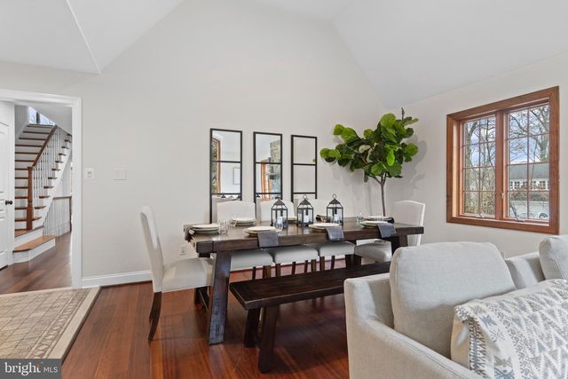 525 N SWARTHMORE AVE, Swarthmore, PA 19081