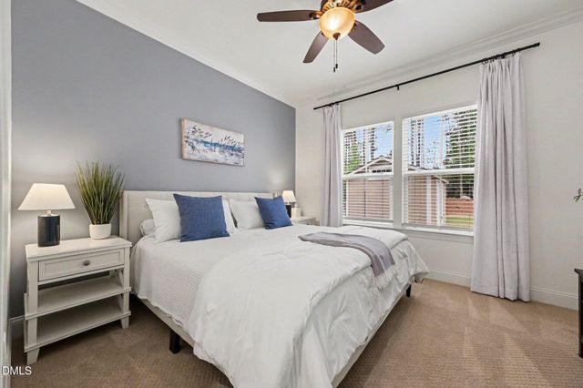 66 Dover Grant Court, Chapel Hill, NC 27517