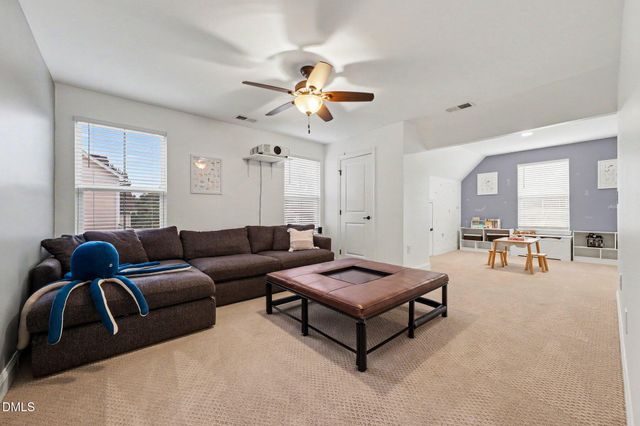 66 Dover Grant Court, Chapel Hill, NC 27517