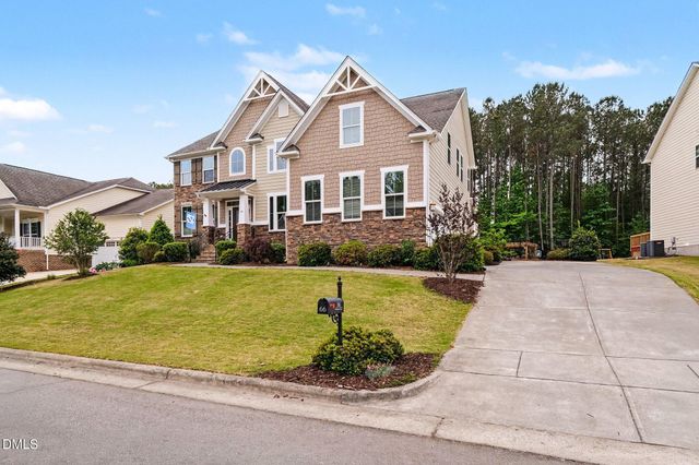 66 Dover Grant Court, Chapel Hill, NC 27517