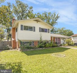 8603 MAGNOLIA DR, Lanham, MD 20706