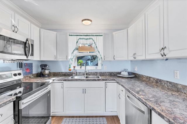 2745 ARROWHEAD ROAD, Venice, FL 34293